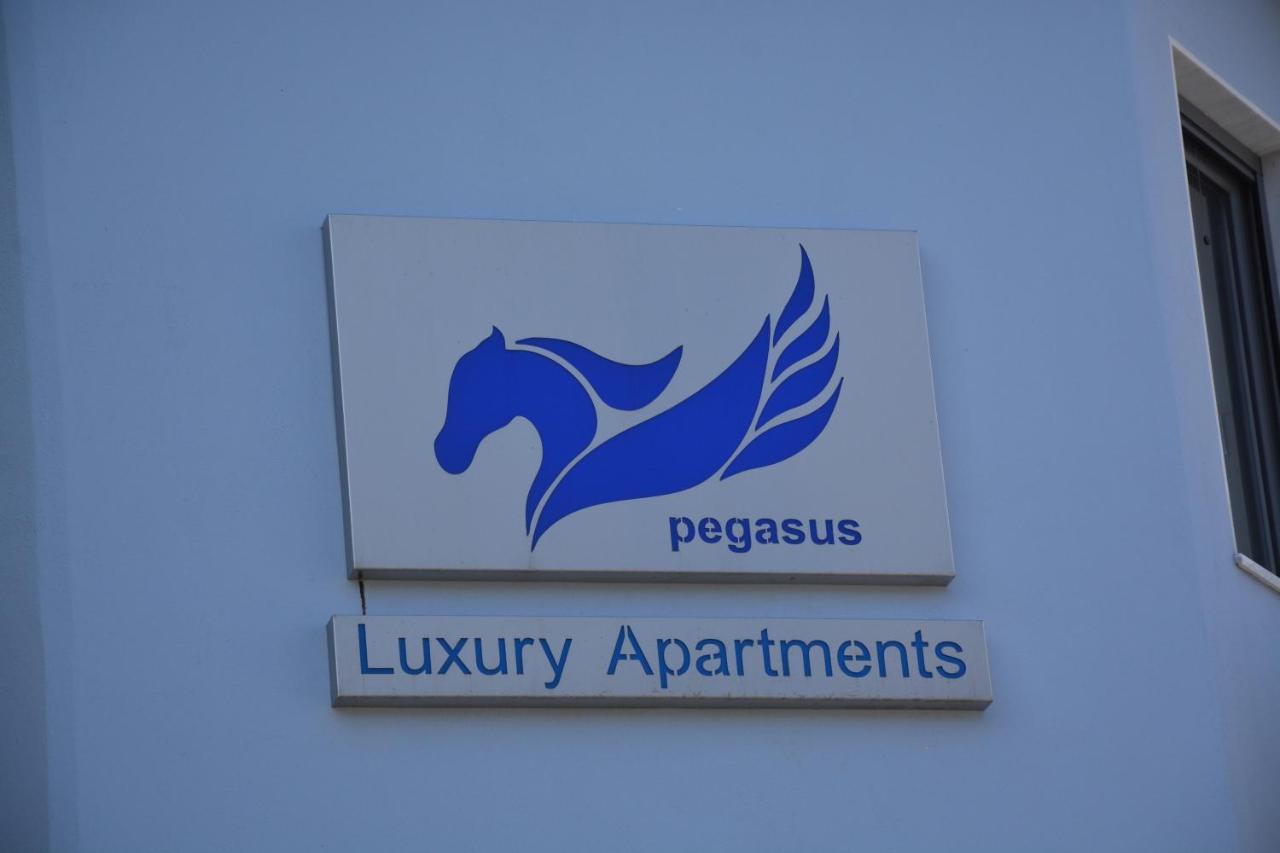 Pegasus Sea View Luxury Apartments Vrasná Exterior foto