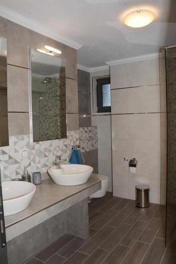 Pegasus Sea View Luxury Apartments Vrasná Exterior foto